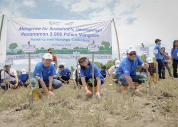 Asuransi Astra Berikan Donasi