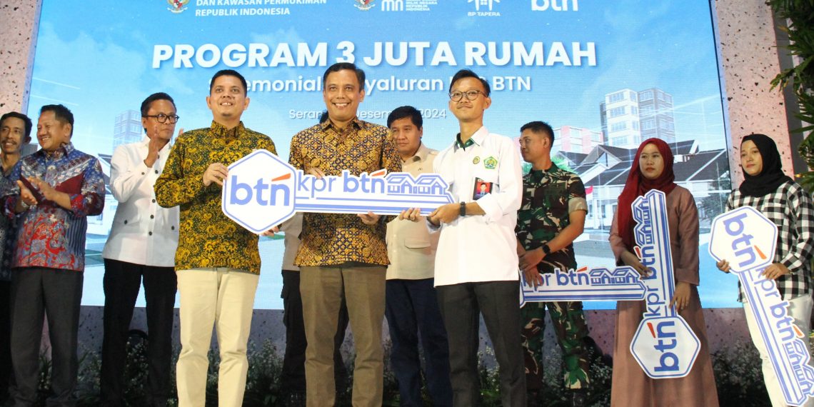 Akad Massal KPR BTN Sukses 2 Dalam Pemerintahan Prabowo Salurkan 30.000 KPR ke Pekerja Informal