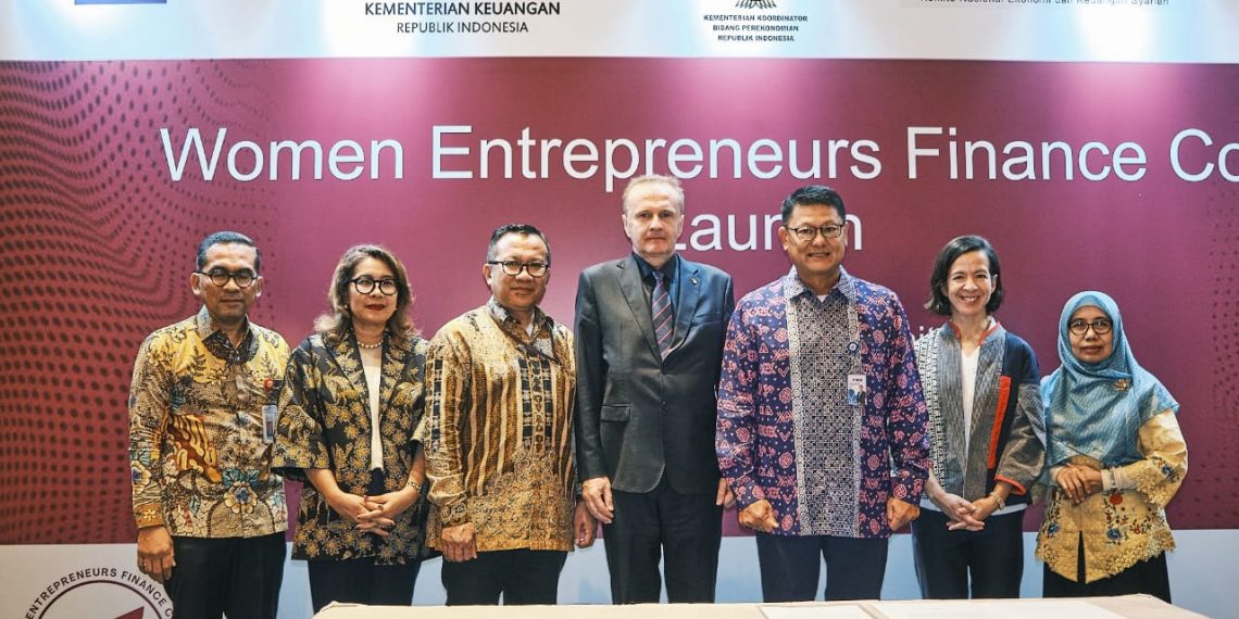 Women Entrepreneurs Finance Code Launch  Penandatanganan Komitmen oleh Lembaga Jasa Keuangan dan Asosiasi