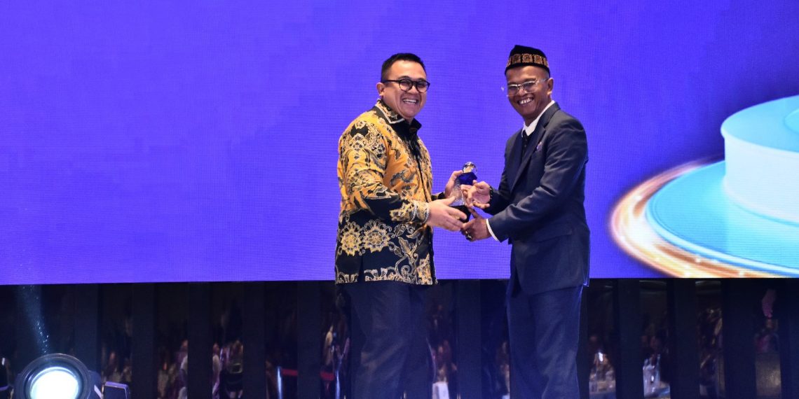 Hadirkan Transparansi Informasi yang Akuntabel, Danareksa Raih Predikat “Informatif” dari Komisi Informasi Pusat