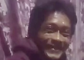 Penjual Es Teh Tetap Tersenyum Meski Dihina, Netizen Kunjungi Rumahnya untuk Beri Dukungan