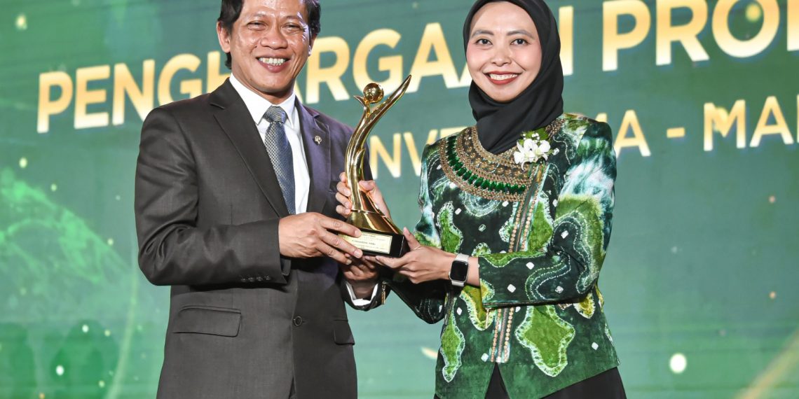 AQUA Kembali Raih PROPER HIJAU dan EMAS atas Komitmen Pengelolaan Lingkungan dan Pemberdayaan Masyarakat