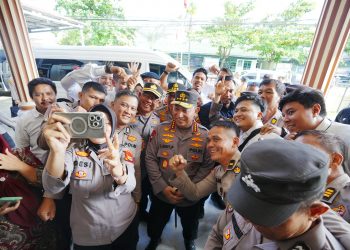 Apresiasi Personel Pemilik Pesantren Gratis, Kapolri “Perwirakan” Aiptu Jimmi