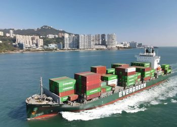 Transformasi Berhasil Tingkatkan Produktivitas hingga 500%, Holding BUMN Danareksa Dorong TPK Batu Ampar menjadi Hub Regional