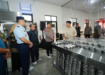 Kapolri Tinjau SPPG Polda Sulsel, Pastikan Kesiapan Dukung Program MBG