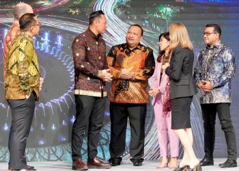 Menekraf hadiri Launching Microsoft Data Cloud Region Pertama di Indonesia