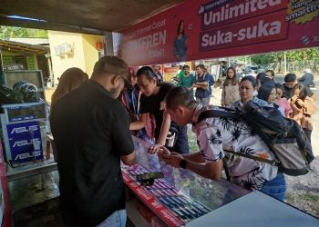 Jaringan Terintegrasi XLSMART Kini Aktif di Nusa Tenggara Pelanggan Pertama Rasakan Paket Unlimited