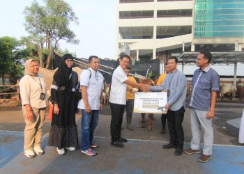 Perkuat Nilai Kebersamaan, Jamkrindo Donasikan Hewan Kurban untuk Masyarakat