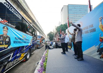 Kapolri Lepas 700 Buruh Terdampak PHK Untuk Kembali Bekerja, Wujud Kolaborasi Selesaikan Permasalahan Industrial