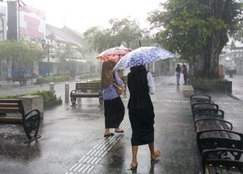 Musim Kemarau Tapi Hujan Masih Deras, BMKG Sebutkan Fenomena Ini