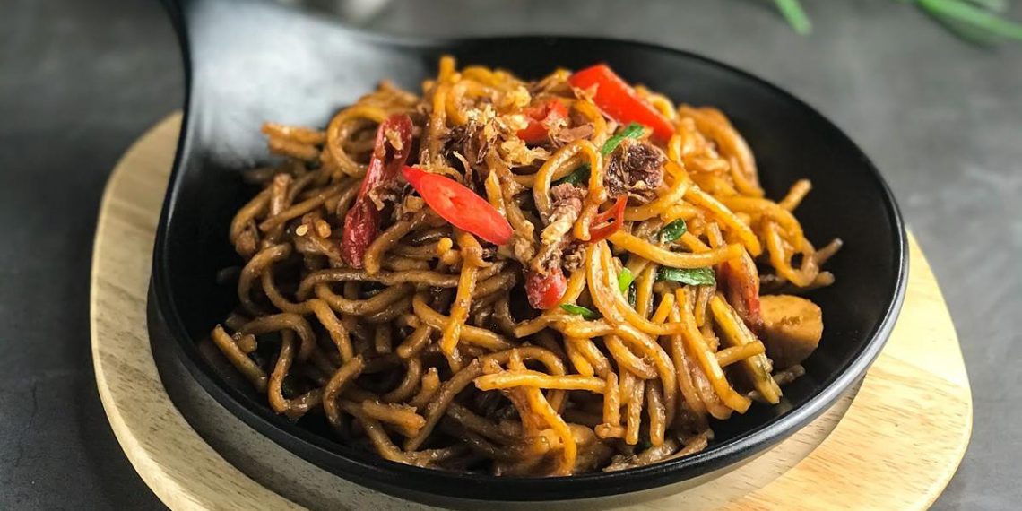 Mie Gomak: Spageti Khas Orang Batak dari Tanah Sumatera Utara yang Menggoda Selera dan Kaya Sejarah