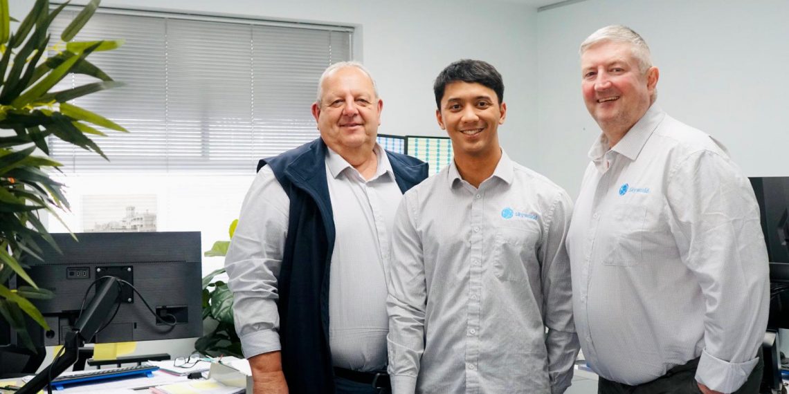 Jatuh Bangun Generasi Sandwich: Anak Driver Taxi, yang Lulus Cumlaude dan Kini Jadi Diaspora di Australia