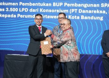 Holding BUMN Danareksa Targetkan 1,8 Juta Warga Kota Bandung dapat Menikmati Air Bersih melalui Indonesia Water Fund