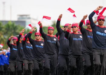 Dari Petani hingga Pelajar: Rakyat Hadiri Upacara Bhayangkara ke-79