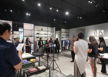 A|X Armani Exchange Buka Toko di Jakarta Premium Outlets, Tawarkan Diskon Hingga 50%