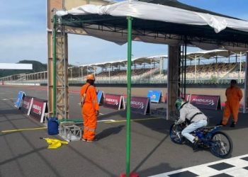 Ratusan Racer Panaskan Aspal Mandalika di Drag Fest 2025