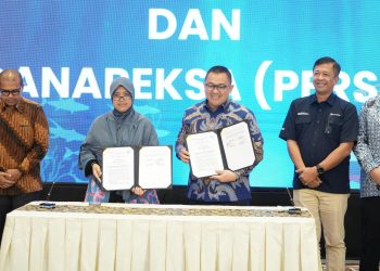 Perkuat Ekonomi Biru dan Kawasan Industri Pesisir, Holding BUMN Danareksa dan KKP Jalin Kemitraan Strategis