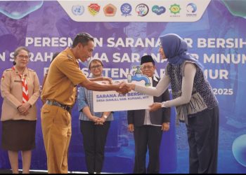 Dukung Pemerintah Capai Target Akses Air Minum Layak dan Aman, Danone Indonesia Resmikan Sarana Air Bersih dan Air Minum Aman di NTT