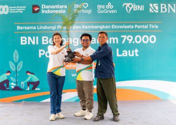BNI Rayakan Ulang Tahun ke-79 dengan Aksi Nyata Hijaukan Pantai Tiris