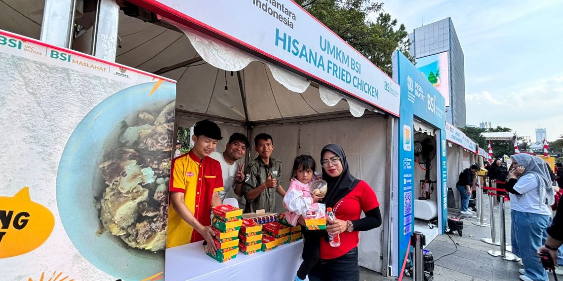 Puluhan Tenant UMKM Binaan BSI Meriahkan Pesta Rakyat HUT-80 RI