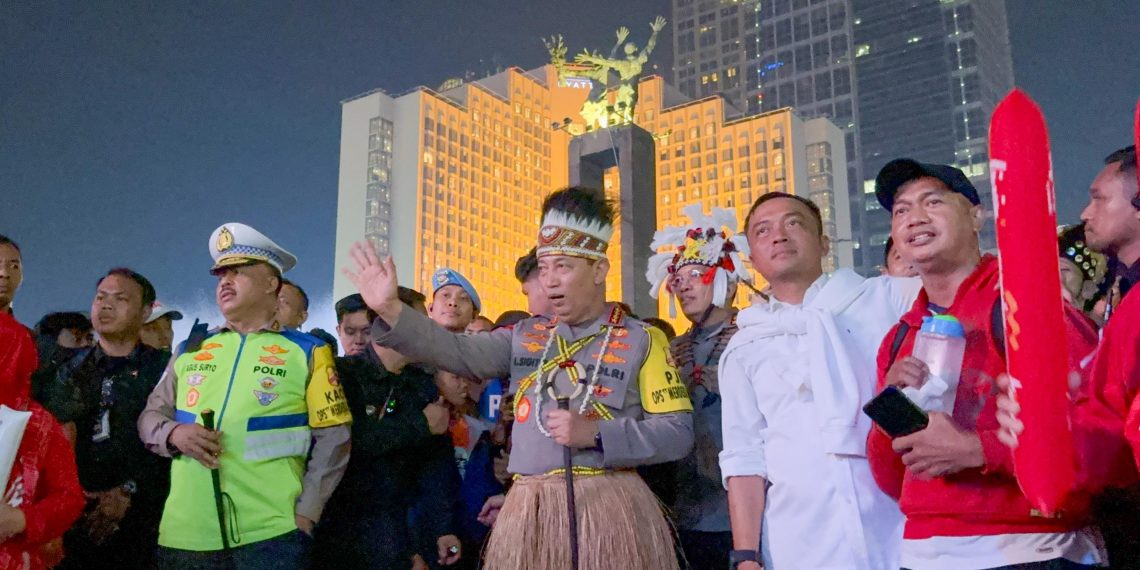 Kapolri dan Mensesneg Saksikan Semarak Panggung Rakyat di HI