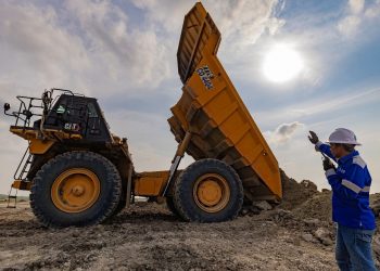 Mengubah Wajah Tambang: Langkah Apriaty dan Komitmen CK untuk Perempuan