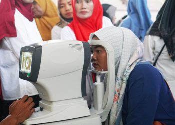 Dukung 300 UMKM Perempuan, Amartha dan Mandiri Capital Indonesia Gelar Literasi Keuangan dan Pemeriksaan Mata Gratis