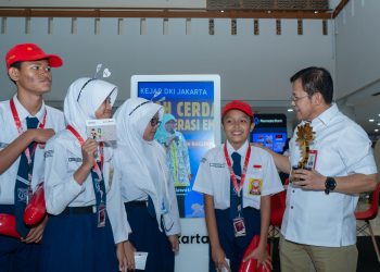 Tabungan Pelajar Tembus Rp 1,7 Triliun Antar Bank Jakarta Raih Penghargaan KEJAR Award 2025