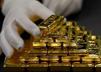 Harga Emas Dunia Melemah, Pasar Tunggu Kepastian Pemangkasan Suku Bunga The Fed