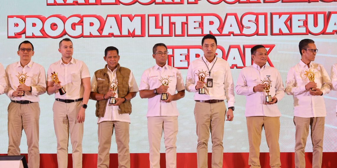 BNI Raih Dua Penghargaan OJK atas Komitmen Literasi Keuangan
