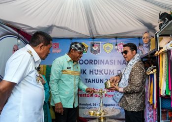 Menteri Ekraf Buka Pameran Ekonomi Kreatif dan UMKM di Rakornas Produk Hukum Daerah 2025