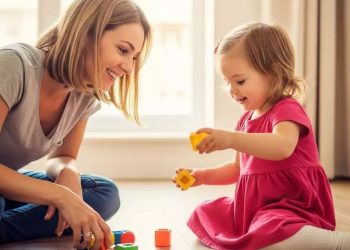 Ibu Tunggal Ungkap ‘Trik Parenting Paling Jenius’, Selalu Ampuh Bikin Tenang Sambil Tetap ‘Main’ dengan Anak
