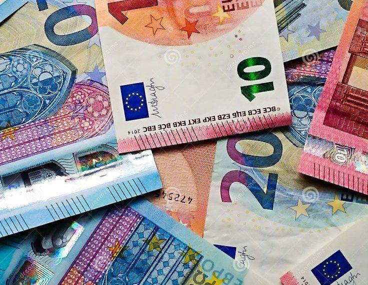 Euro Melemah, Pasar Tunggu Sinyal Kebijakan Bank Sentral Eropa