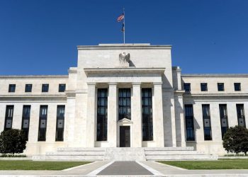 Saham Asia Menguat, Investor Tunggu Keputusan The Fed