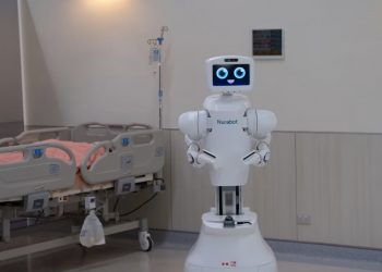 Mungkinkah robot perawat berbasis AI membantu mengatasi kekurangan tenaga kesehatan?