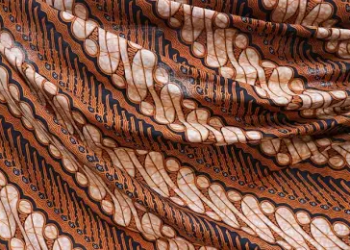 Batik Bukan Sekadar Kain, Tapi Identitas dan Ekonomi Global