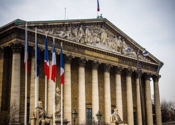 Prancis Catat Kontraksi Ekonomi Tercepat Sejak April 2025