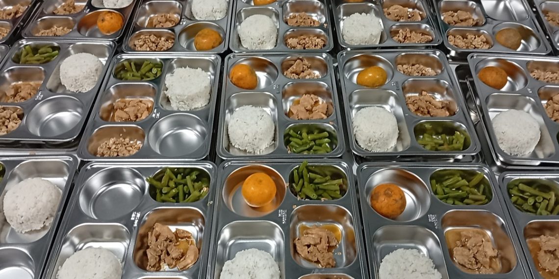 Banyak yang Keracunan, Program Makan Siang Gratis Diklaim Dongkrak Ekonomi