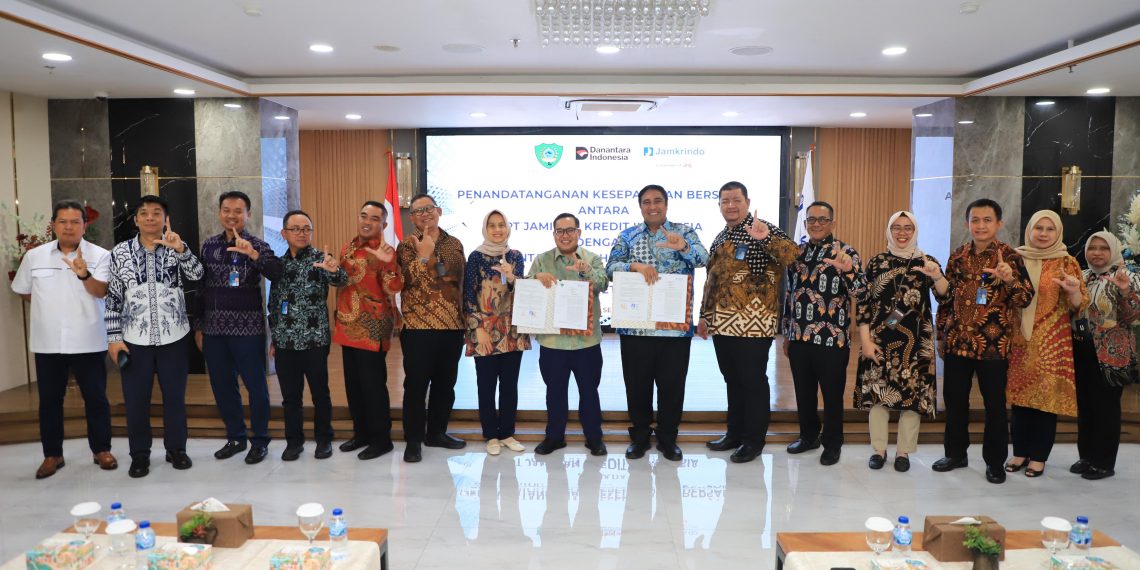 Jamkrindo Perluas Dukungan Penjaminan Proyek Daerah Lewat Kerja Sama dengan Pemkab Maros dan Tana Tidung