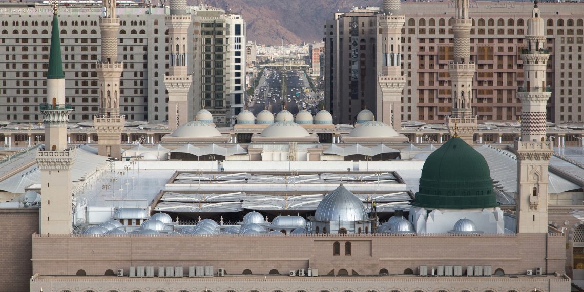 Ledakan Dekat Masjid Nabawi Hebohkan Jamaah, Diduga Rudal Usai Serangan Israel ke Yaman
