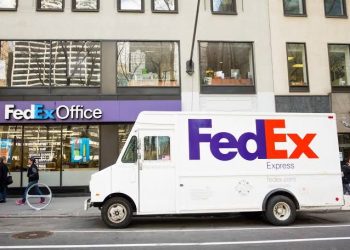 Laba FedEx Lampaui Ekspektasi Berkat Efisiensi Biaya, Saham Naik 5,5%