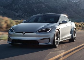 Mobil Listrik Jadi Tren Baru, Simak Kelebihan dan Tantangan di Pasar Indonesia