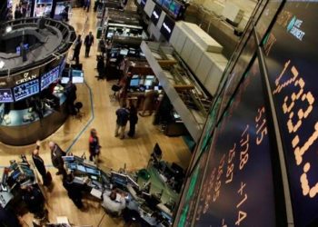 Dow dan S&P 500 Cetak Rekor Tertinggi, Nasdaq Melemah di Tengah Volatilitas Pasar