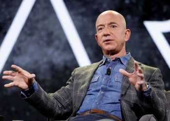Jeff Bezos Prediksi Pusat Data Akan Dibangun di Luar Angkasa dalam 20 Tahun ke Depan