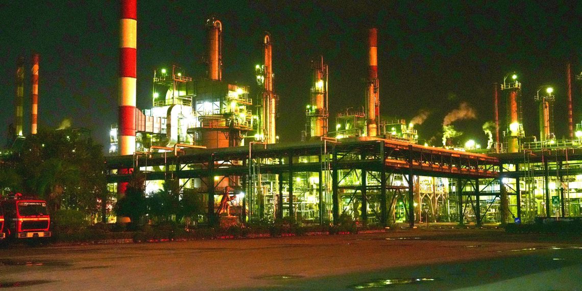 Kilang Pertamina Dumai Meledak Hingga Terbakar, Pasokan BBM Aman?